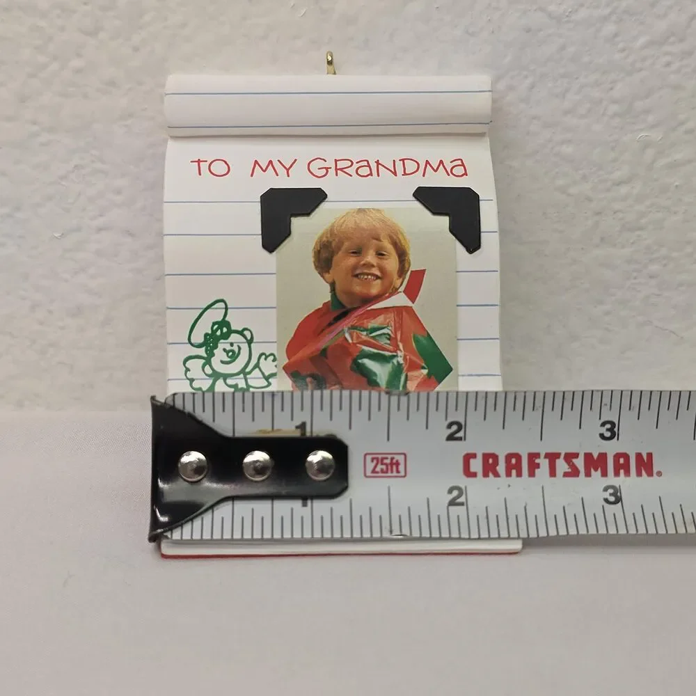 Collectible Vintage Hallmark Keepsake Ornament To My Grandma Photo Holder 1993